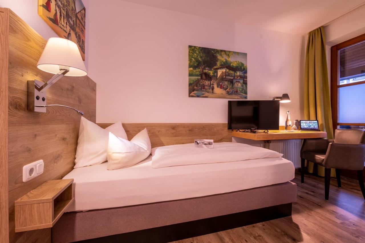 Zur Post Kuemmersbruck Hotel & Tiny Houses Buitenkant foto