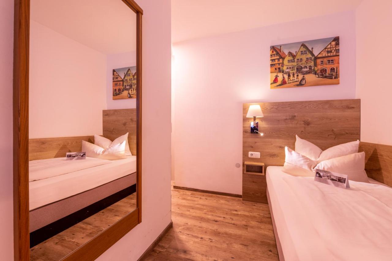 Zur Post Kuemmersbruck Hotel & Tiny Houses Buitenkant foto