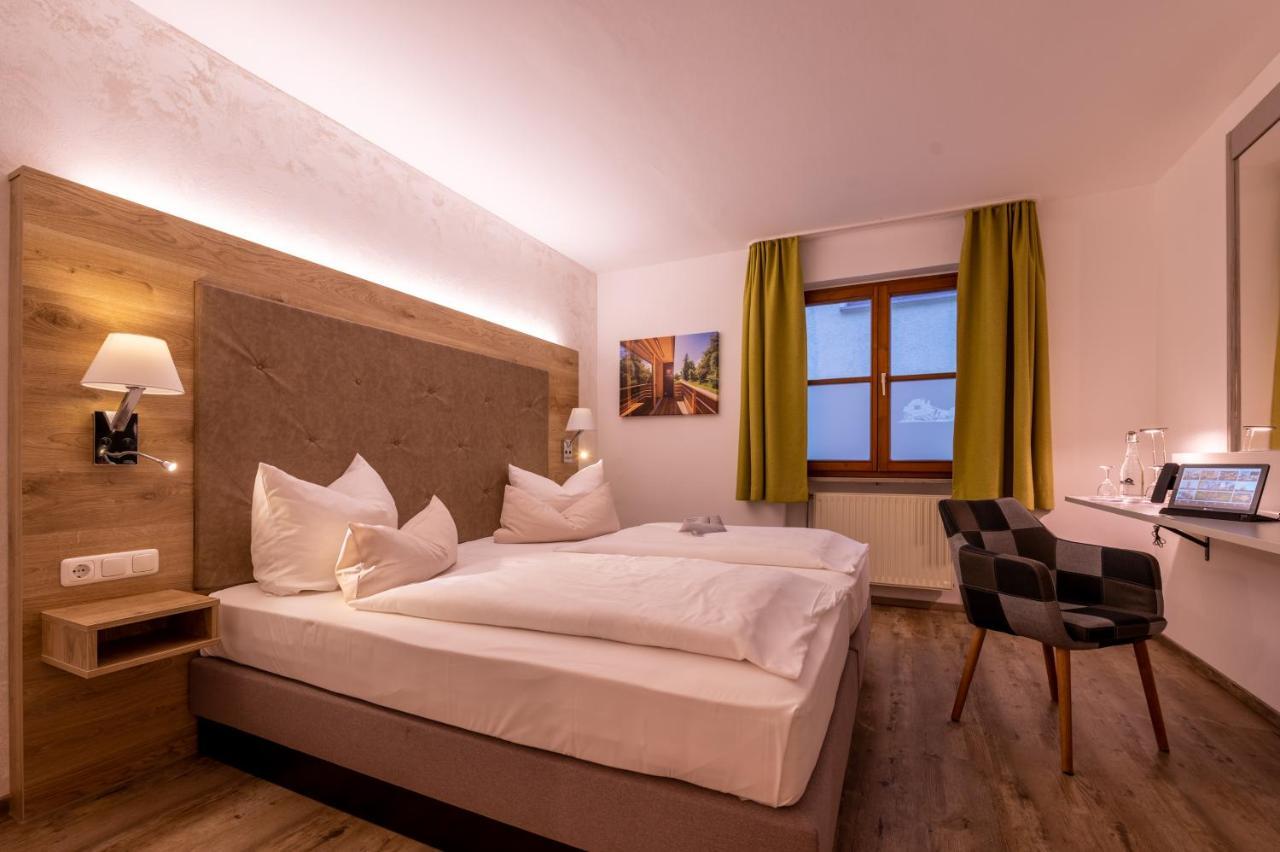 Zur Post Kuemmersbruck Hotel & Tiny Houses Buitenkant foto