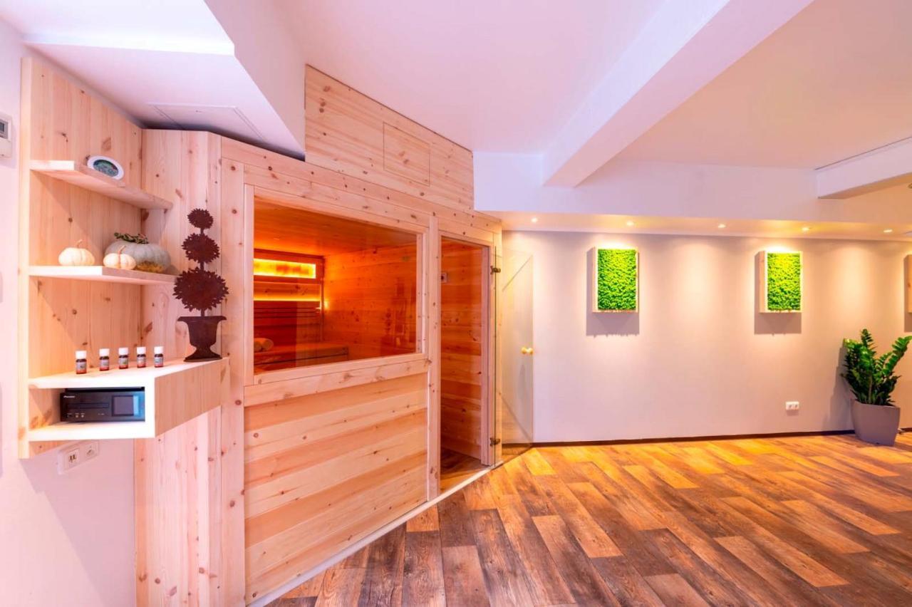 Zur Post Kuemmersbruck Hotel & Tiny Houses Buitenkant foto
